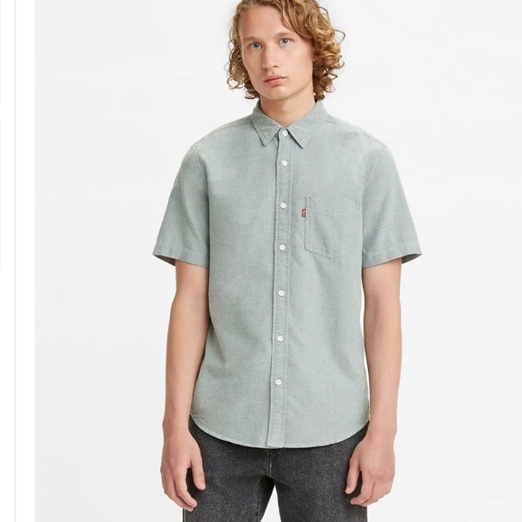 LEVI'S® MEN'S SHORT SLEEVE CLASSIC 1 POCKET STANDARD FIT SHIRT - Picture 2 of 7